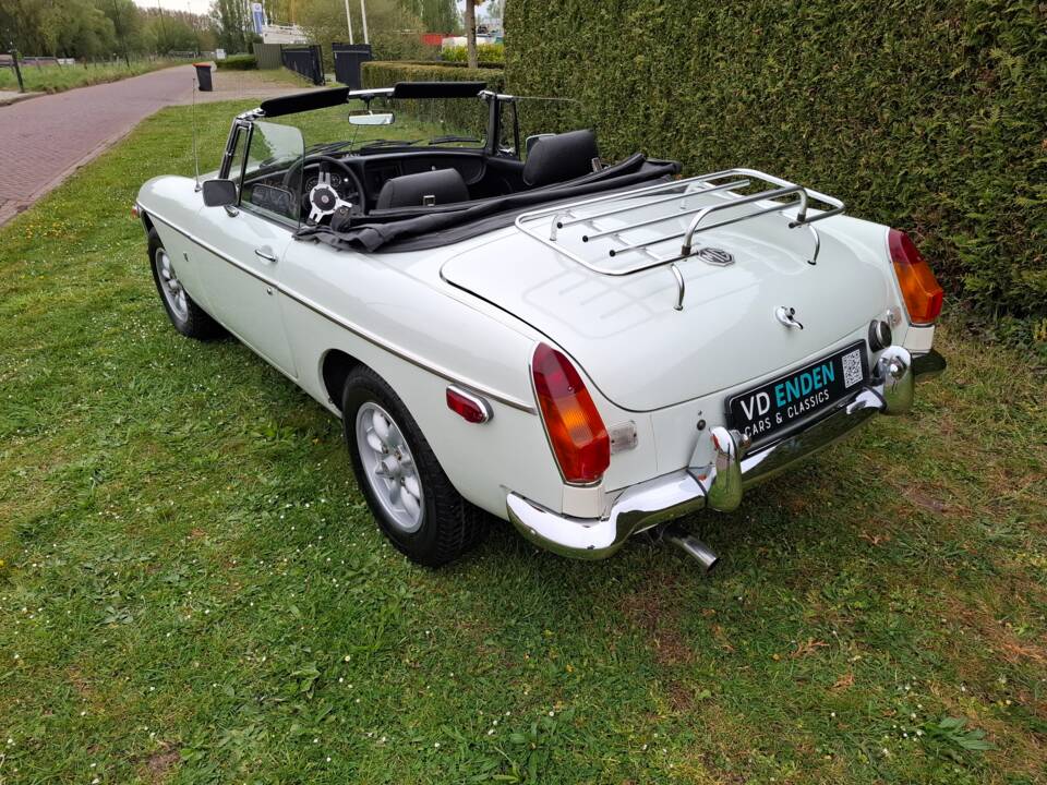 Afbeelding 4/19 van MG MGB (1978)