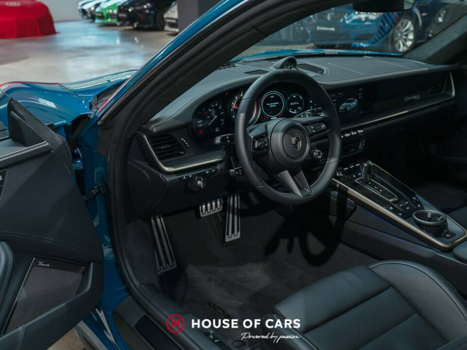 Imagen 15/25 de Porsche 911 Turbo "50 Years" (2024)