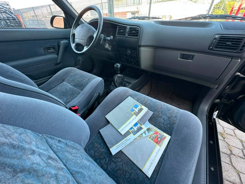 Image 10/20 de Renault R 19 1.7 TXE (1995)