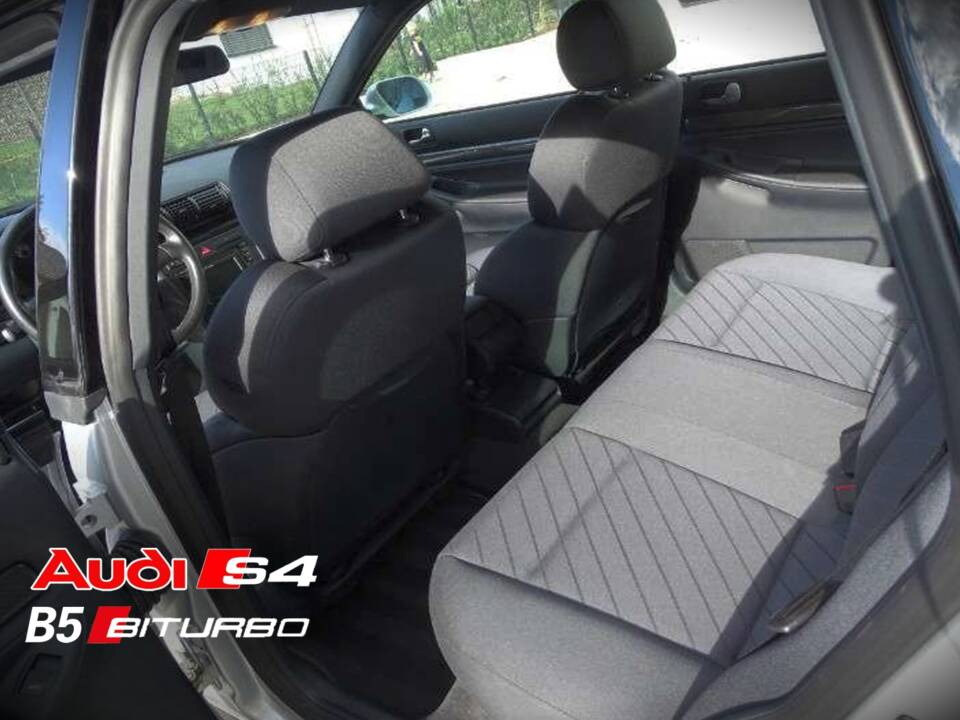 Image 28/50 of Audi S4 Avant (2001)