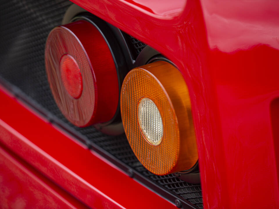 Image 45/50 de Ferrari F40 (1989)