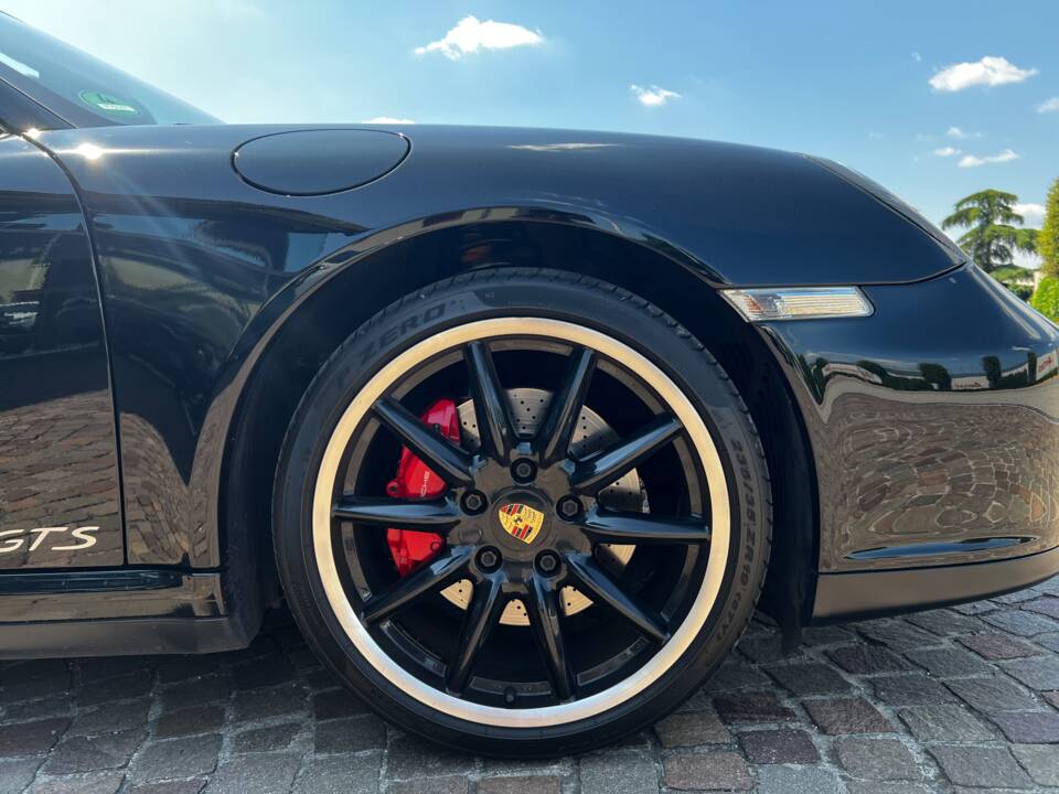 Bild 9/27 von Porsche 911 Carrera 4 GTS (2011)