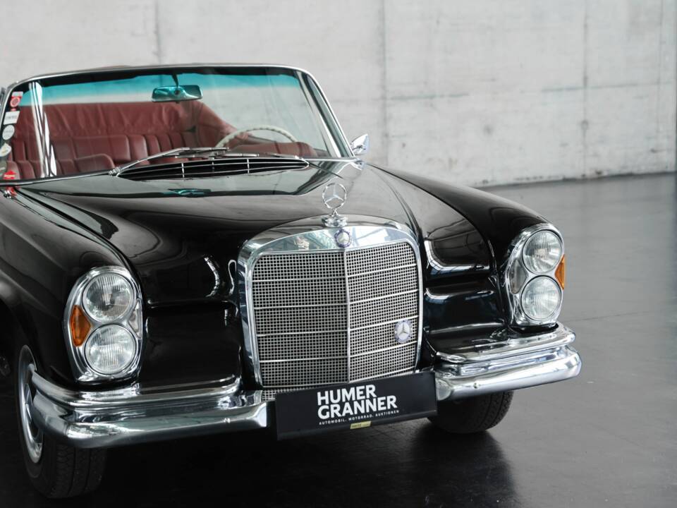 Image 49/50 of Mercedes-Benz 220 SE b (1962)