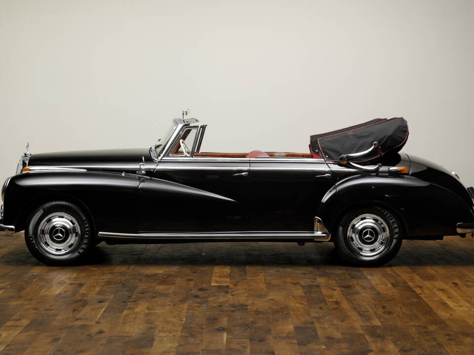 Image 2/21 de Mercedes-Benz 300 c Cabriolet D (1956)