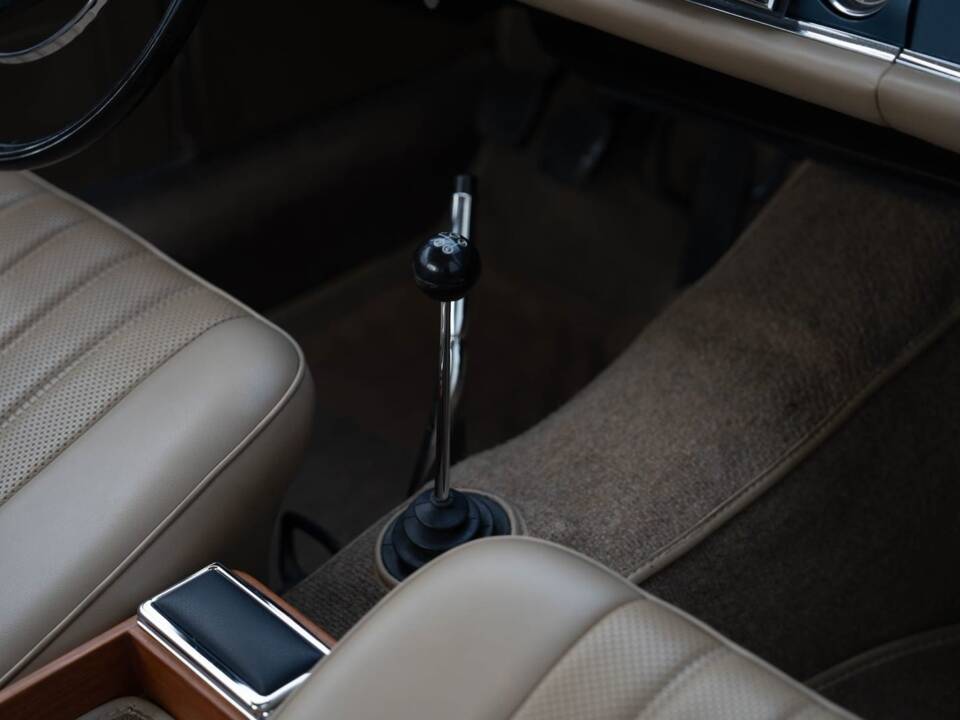 Immagine 49/93 di Mercedes-Benz 230 SL (1965)