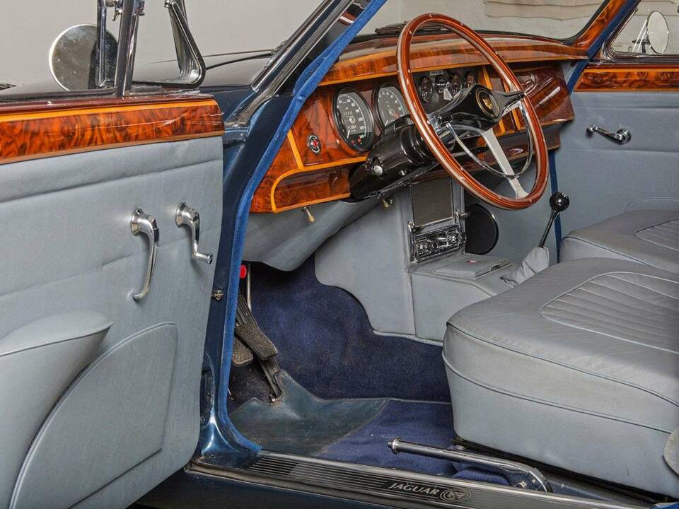 Bild 25/35 von Jaguar Mk II 3.4 (1967)