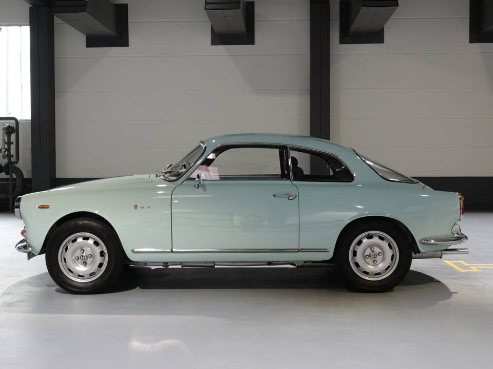 Immagine 2/11 di Alfa Romeo Giulia 1600 Sprint (1963)