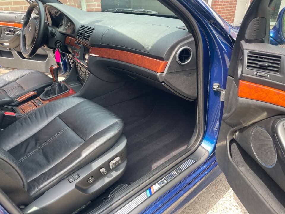 Bild 8/25 von BMW M5 (2000)