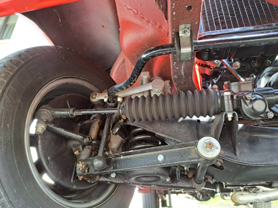 Suspension and underneath