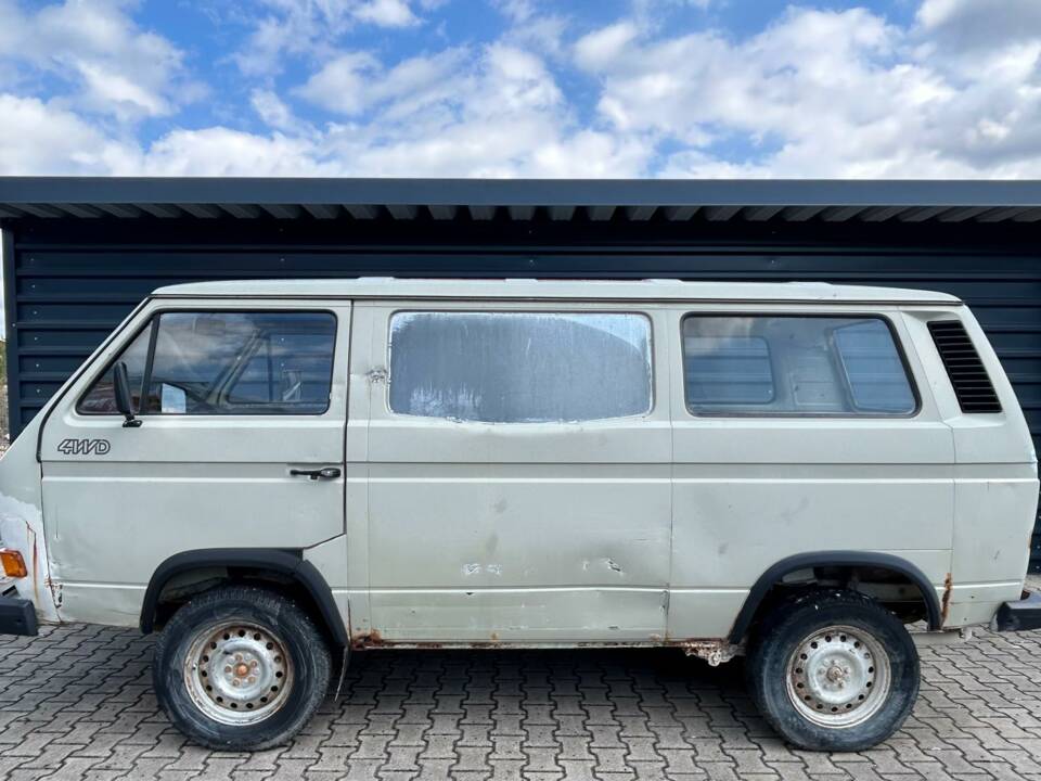 Bild 25/50 von Volkswagen T3 Kombi D Syncro 1.6 (1991)