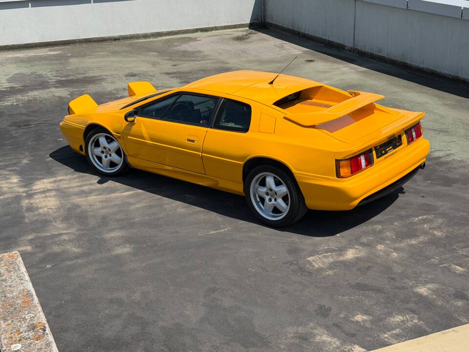 Immagine 8/13 di Lotus Esprit S4 (1994)
