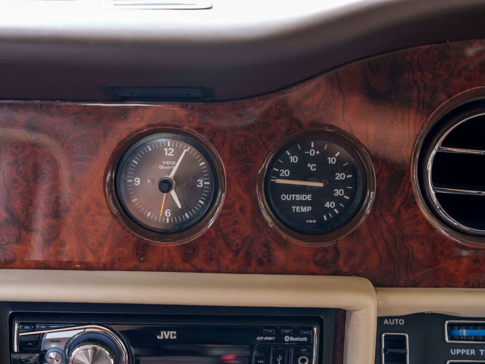 Image 21/28 of Rolls-Royce Silver Wraith II (1980)