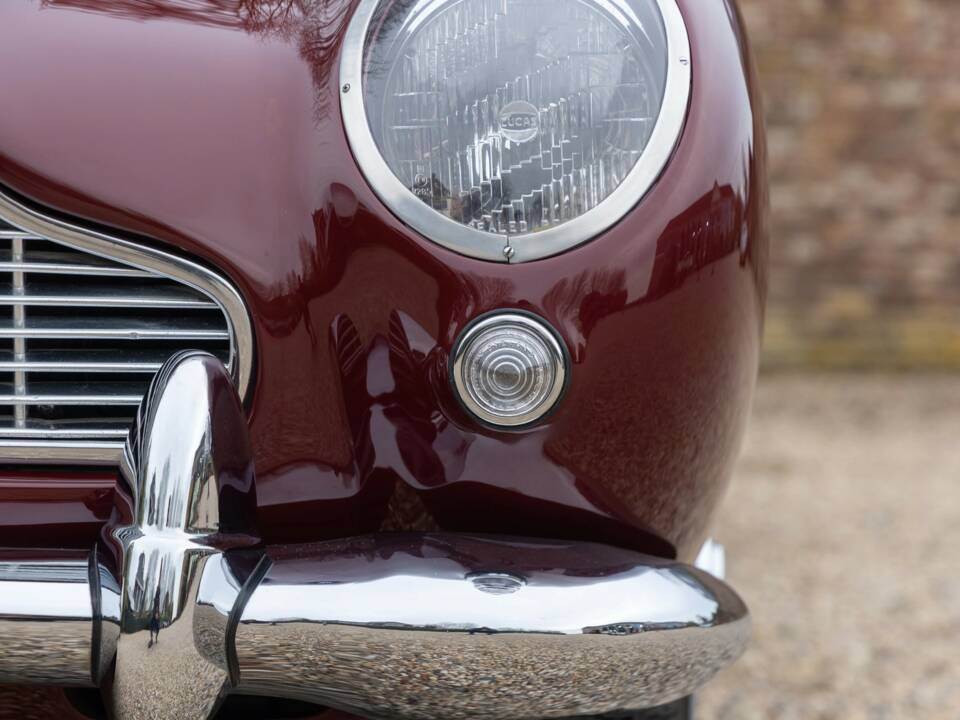 Image 43/50 de Aston Martin DB 5 Vantage (1965)