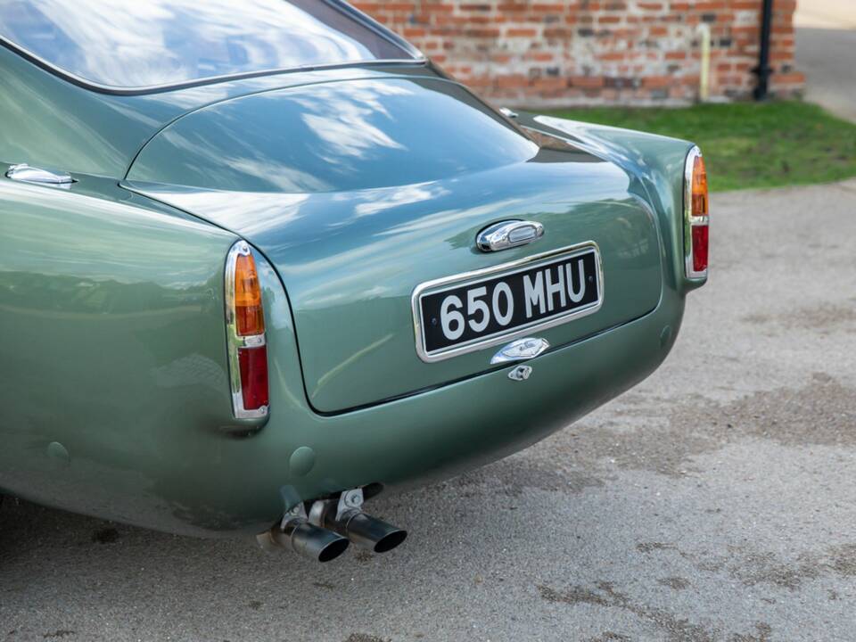 Image 35/48 of Aston Martin DB 4 GT (1961)