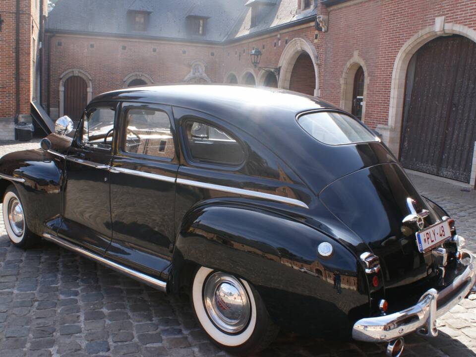 Image 5/8 of Plymouth Special Deluxe (1948)