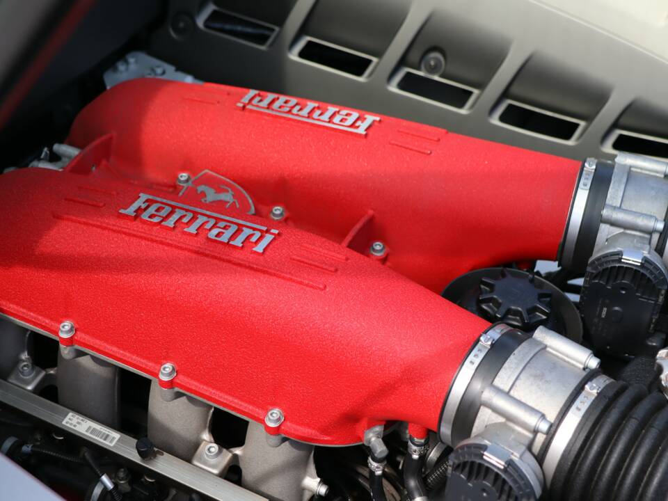 Bild 40/50 von Ferrari F 430 (2010)