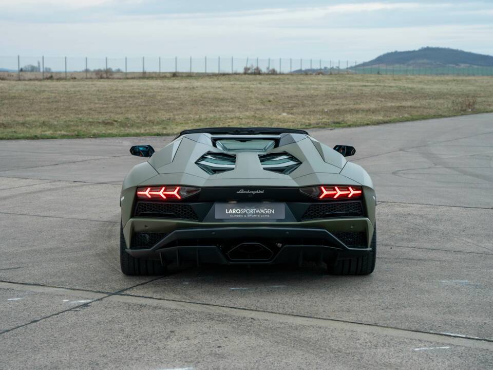Immagine 7/44 di Lamborghini Aventador S (2020)