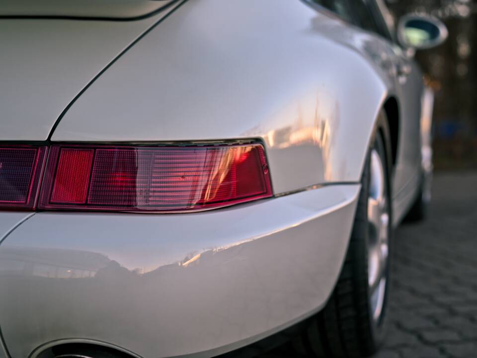 Image 18/52 of Porsche 911 Carrera RS &quot;America&quot; (1992)