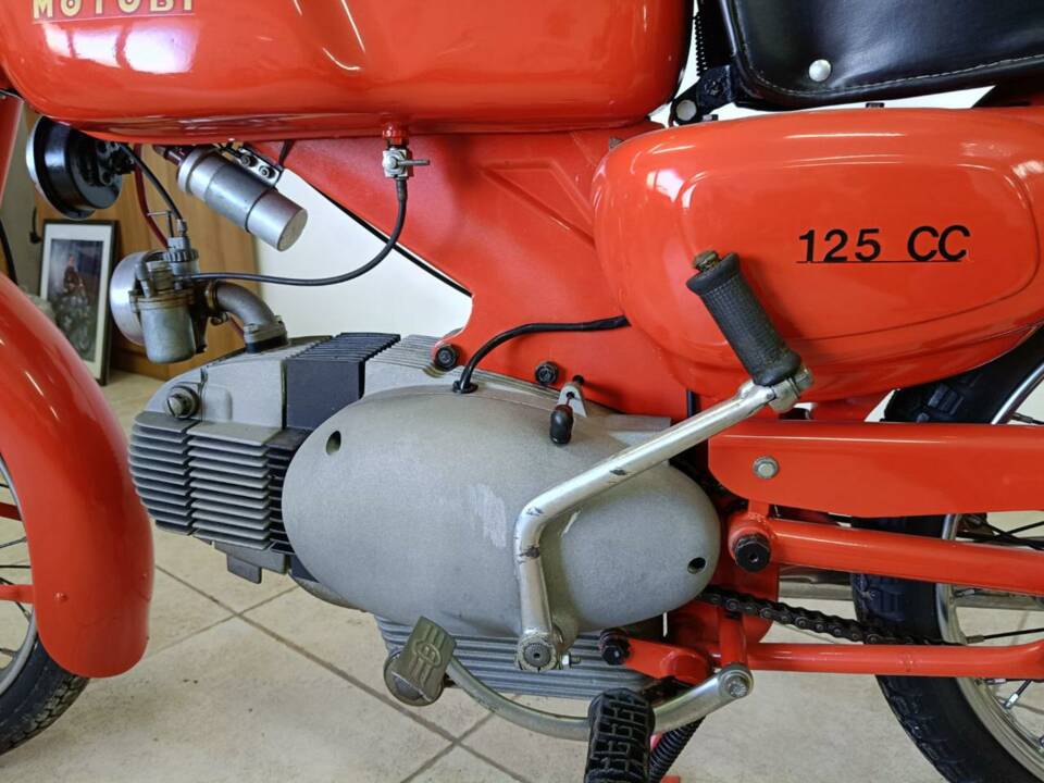 Immagine 6/20 di Motobi Imperiale Sport (1956)