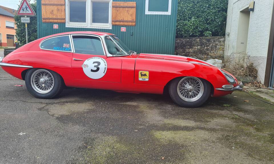 Image 2/8 de Jaguar Type E 3.8 (1963)