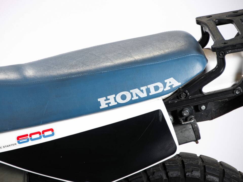 Image 15/45 of Honda XL 600 LM (1988)