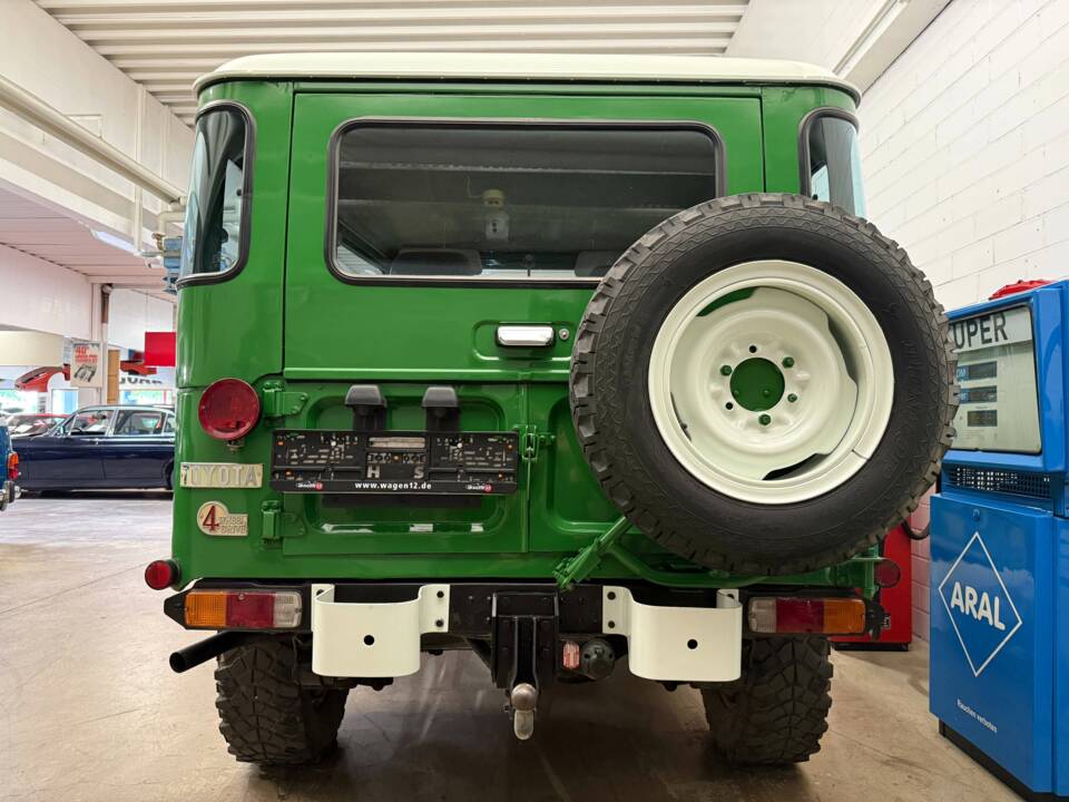 Bild 15/20 von Toyota Land Cruiser BJ 42 (1981)