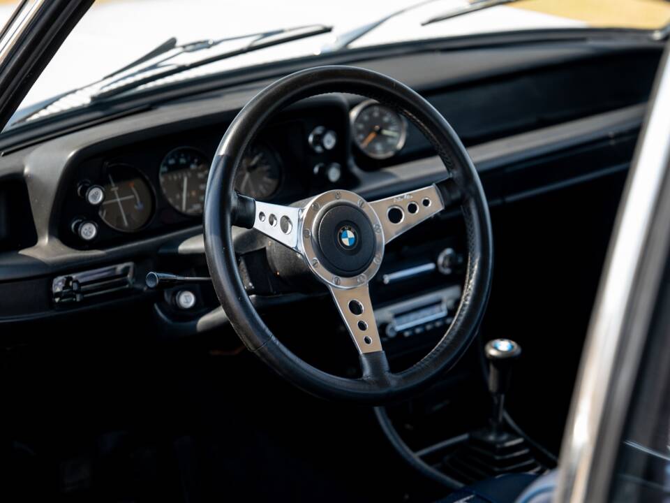 Bild 4/50 von BMW 2002 (1971)