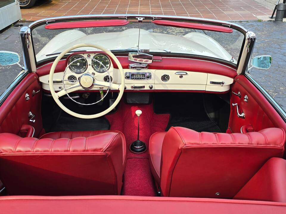Image 7/21 of Mercedes-Benz 190 SL (1961)
