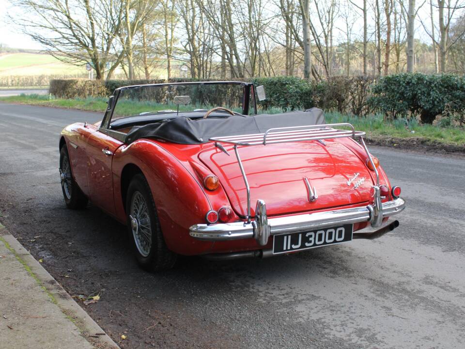 Image 4/16 of Austin-Healey 3000 Mk III (BJ8) (1964)