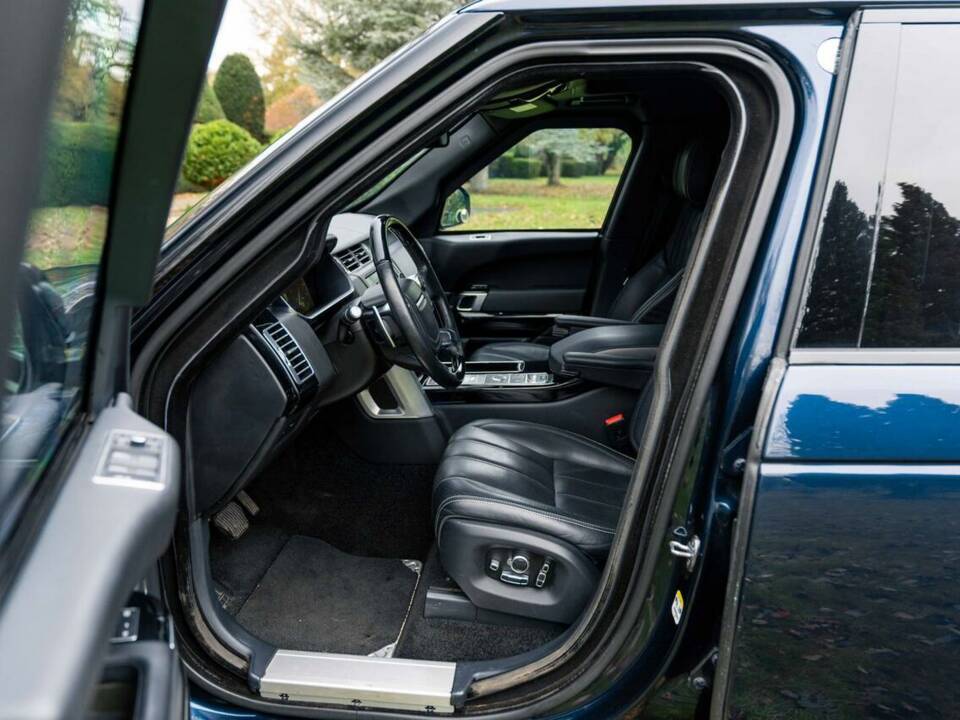 Image 36/38 of Land Rover Range Rover V8 SV Autobiography (2016)