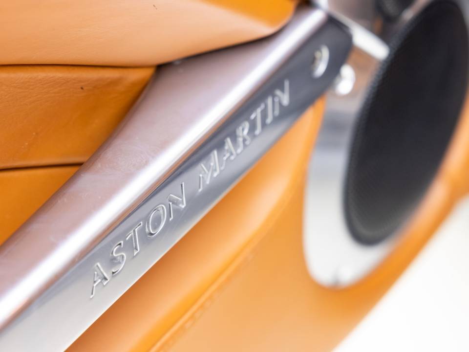 Bild 12/45 von Aston Martin V12 Vanquish S (2006)