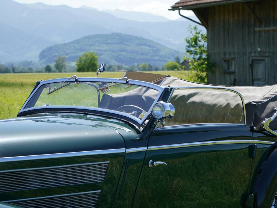 Bild 18/45 von Mercedes-Benz 540 K Cabriolet A (1937)