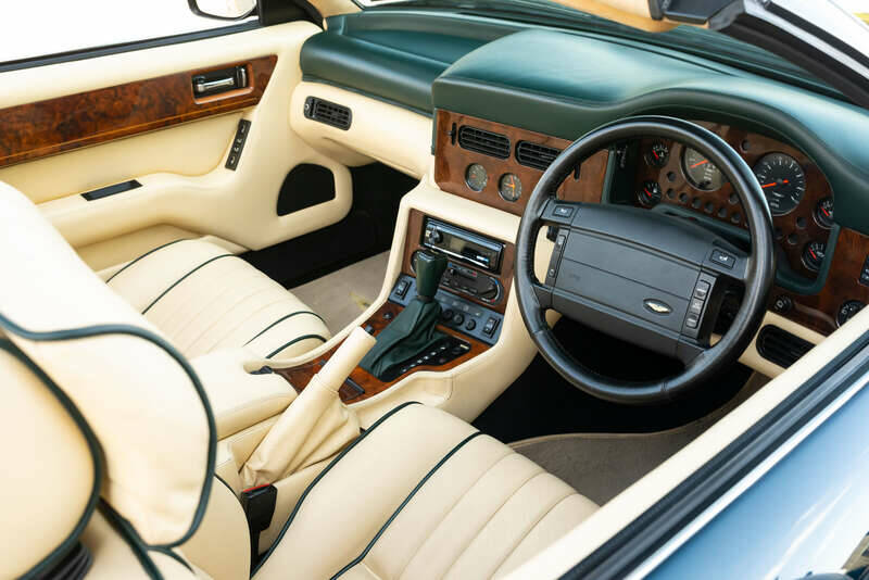 Image 47/50 of Aston Martin Virage Volante (1993)