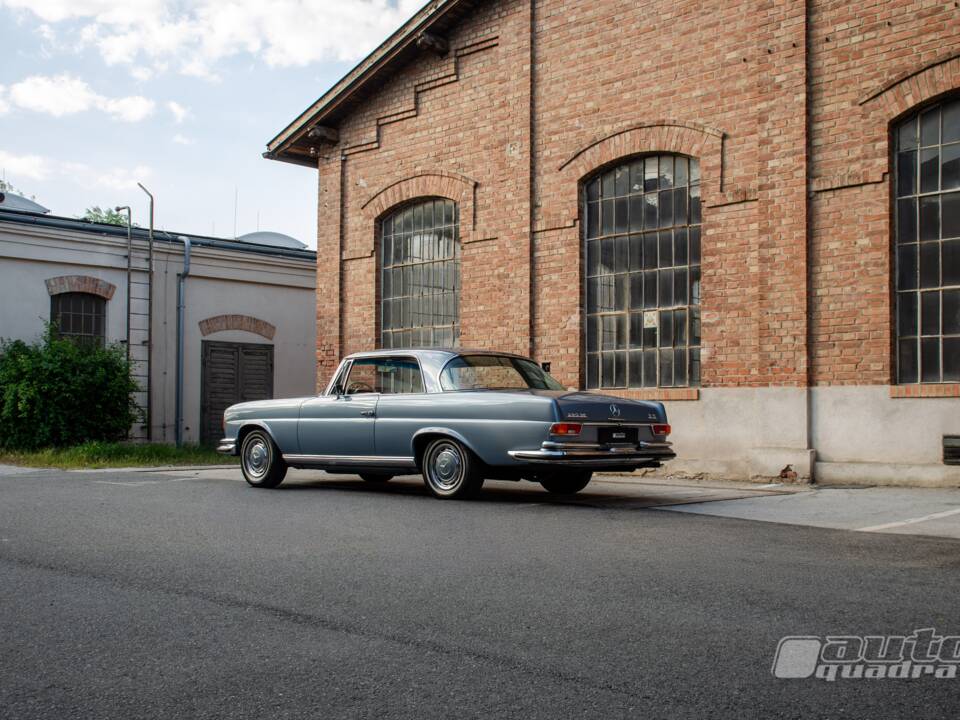 Afbeelding 5/18 van Mercedes-Benz 280 SE 3,5 (1973)