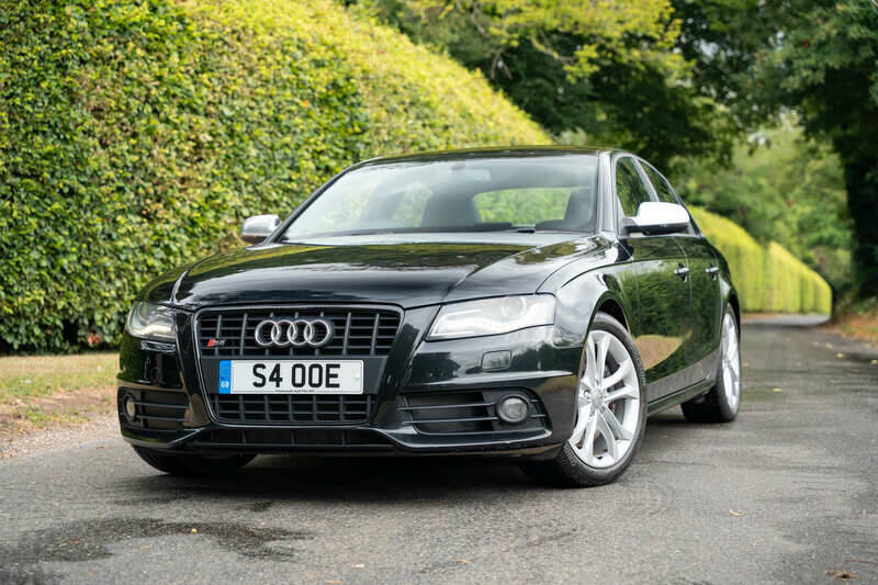 Image 10/50 of Audi S4 (2010)