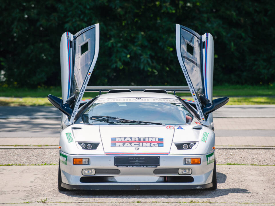 Image 16/63 of Lamborghini Diablo SV-R (1996)