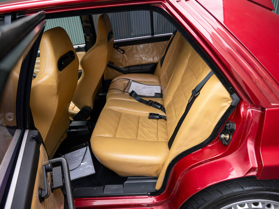 Immagine 12/12 di Lancia Delta HF Integrale Evoluzione II (1994)