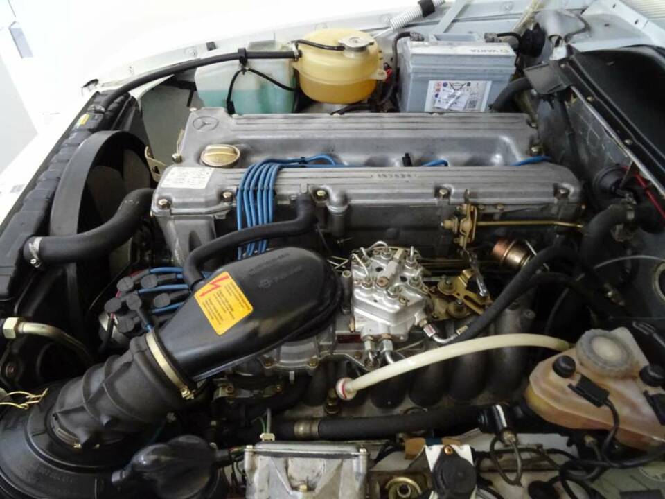 Imagen 11/15 de Mercedes-Benz 280 SL (1981)