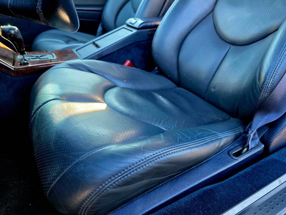 Bild 24/38 von Mercedes-Benz SL 500 (1998)