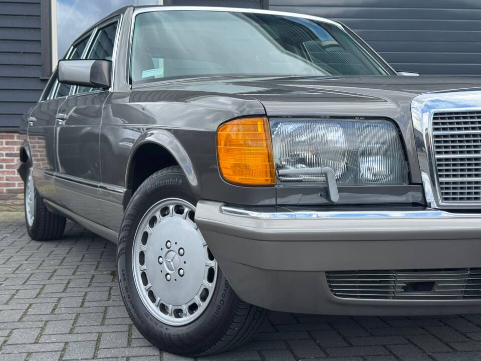 Image 5/26 of Mercedes-Benz 420 SEL (1986)