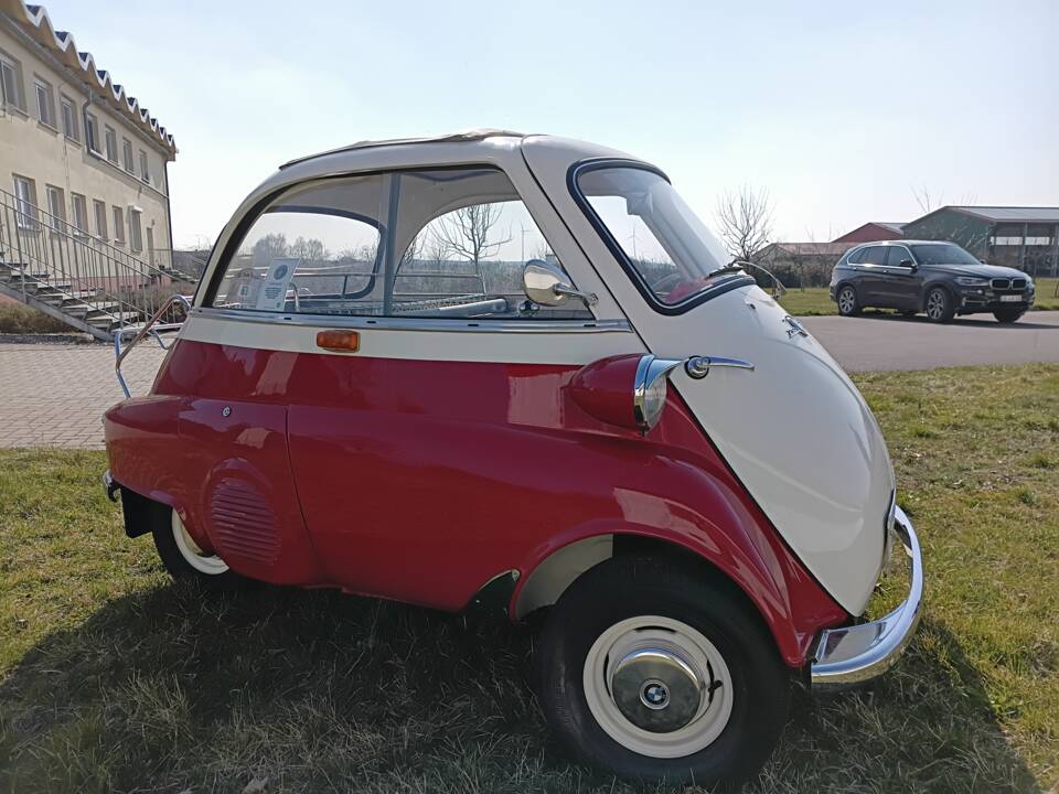 Image 1/17 of BMW Isetta 250 (1960)