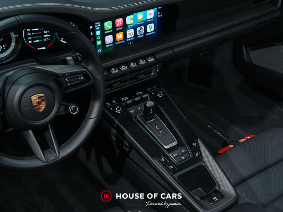 Image 20/25 of Porsche 911 Carrera 4 GTS (2023)