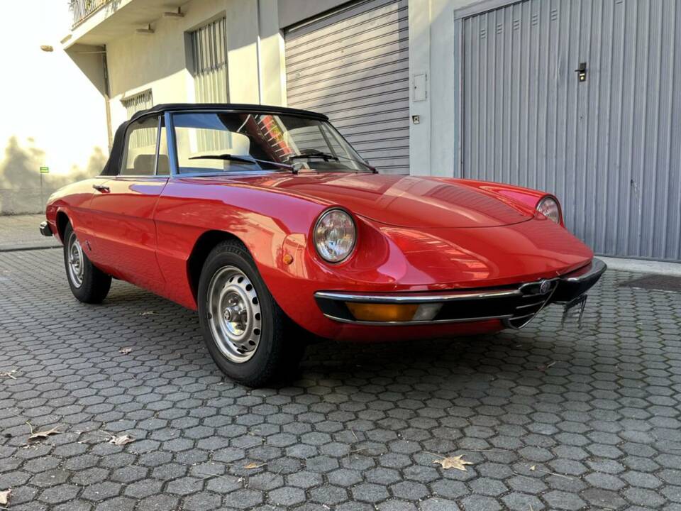 Afbeelding 49/50 van Alfa Romeo Spider 1300 Junior (1973)