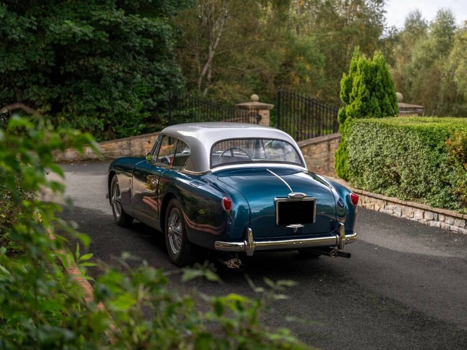 Image 33/64 of Aston Martin DB 2/4 Mk II (1957)