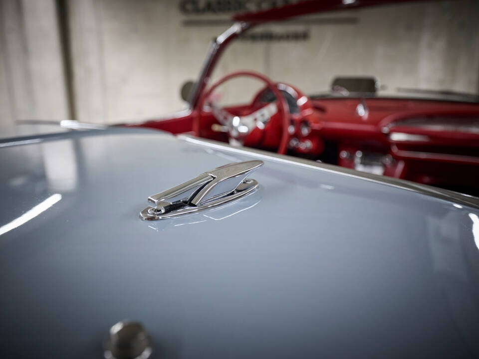 Image 45/78 of Chevrolet Corvette (1962)