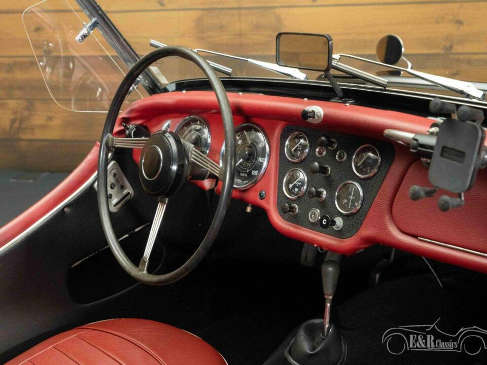 Image 9/19 of Triumph TR 4 (1961)