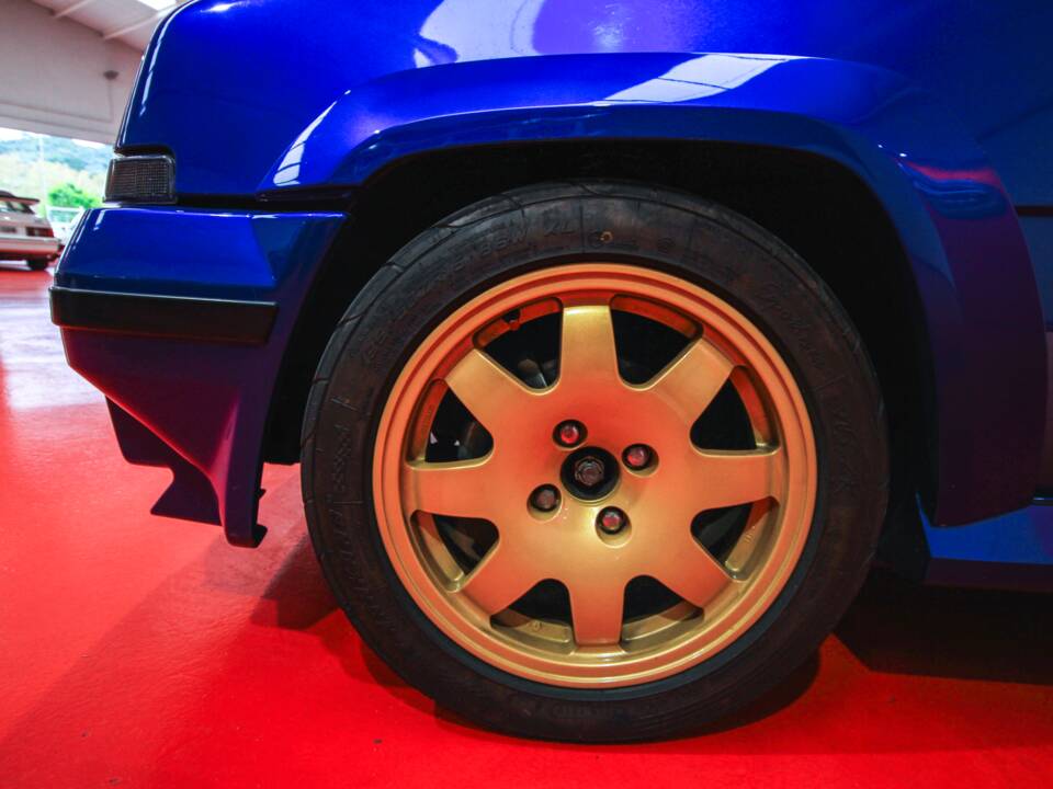 Bild 15/16 von Renault R 5 GT Turbo (1988)