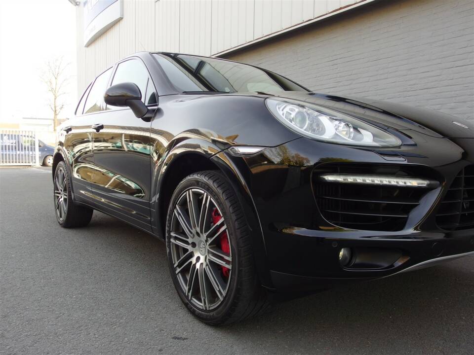 Imagen 19/97 de Porsche Cayenne Turbo (2011)