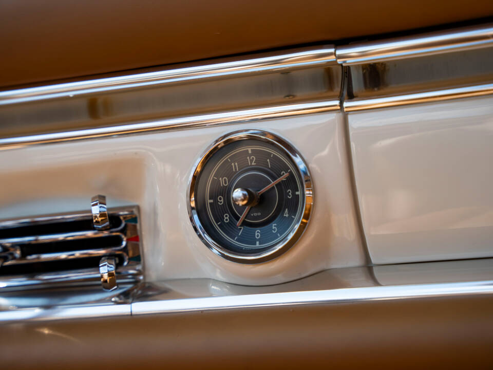 Immagine 27/38 di Mercedes-Benz 300 SL Roadster (1961)