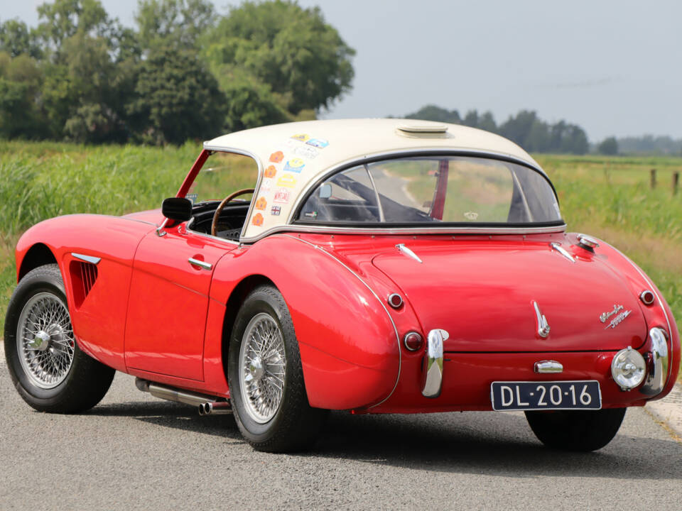 Imagen 2/50 de Austin-Healey 3000 Mk II (BN7) (1961)